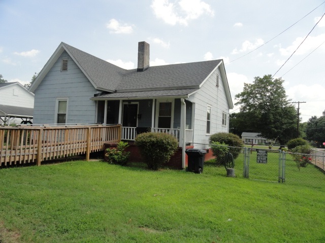 102 Farmer Street Anderson, SC 29621 - Photo 1 of 10 Gallery Image 1