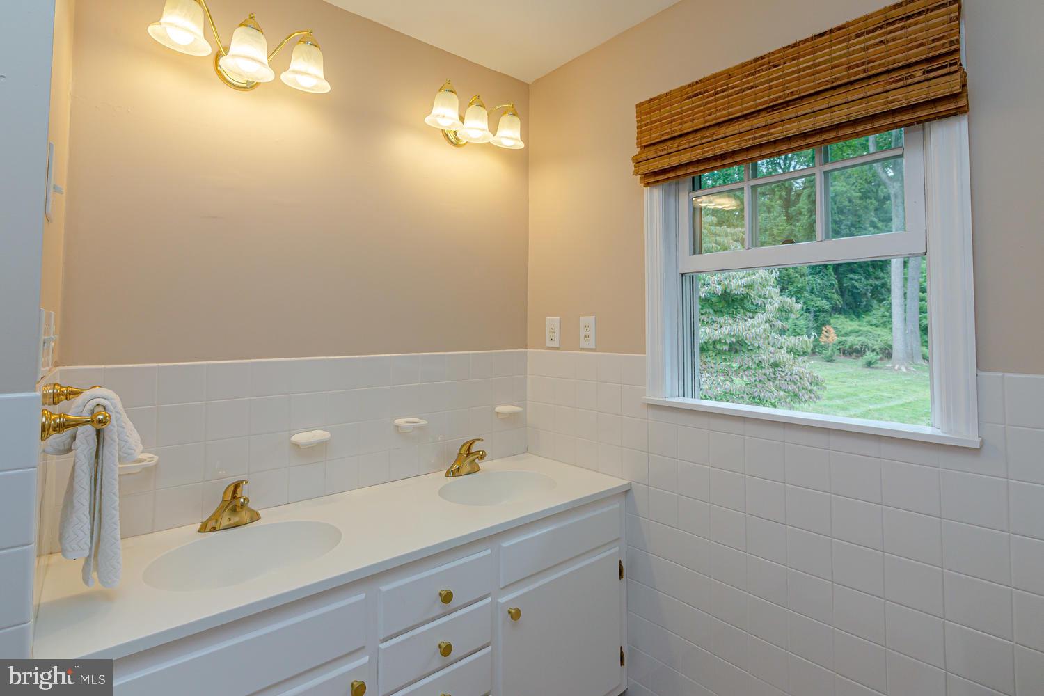 55 Timber Lane Thornton, PA 19373 - Photo 18 of 23 Master Bath Retreat