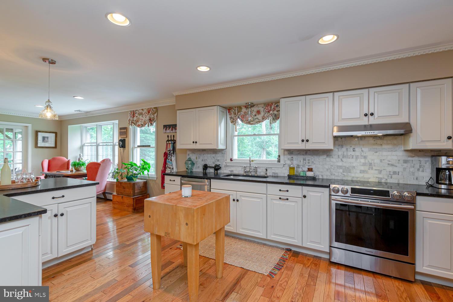 55 Timber Lane Thornton, PA 19373 - Photo 6 of 23 New Kitchen