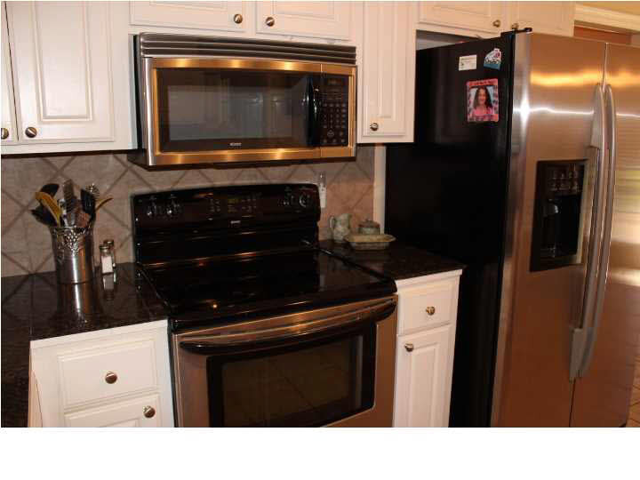 158 McCarty Road Byram, MS 39212 - Photo 15 of 46 Kitchen