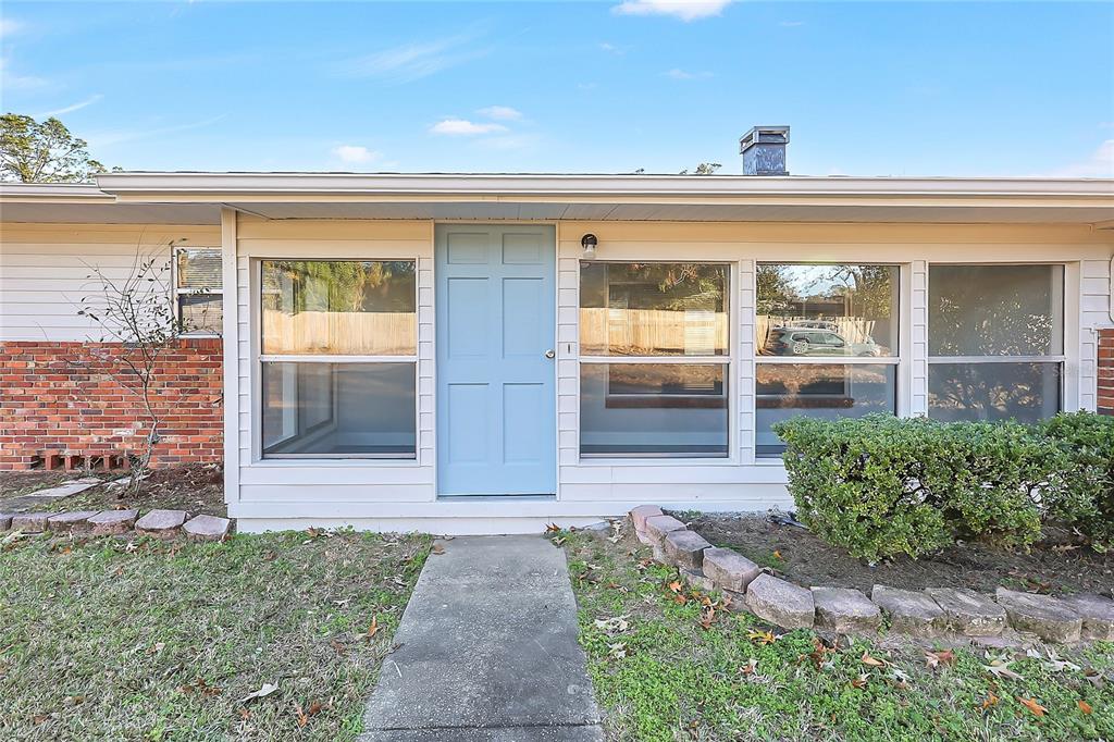 3418 Southeast 13th Place Ocala, FL 34471 - Photo 4 of 35