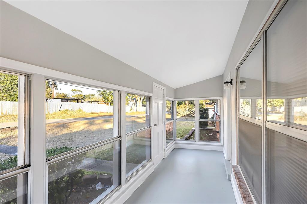 3418 Southeast 13th Place Ocala, FL 34471 - Photo 5 of 35