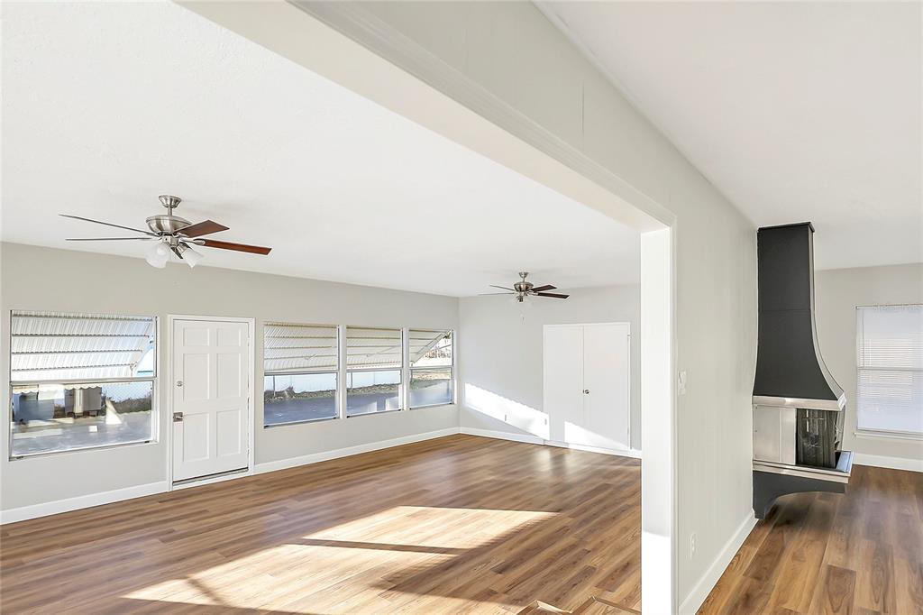 3418 Southeast 13th Place Ocala, FL 34471 - Photo 9 of 35