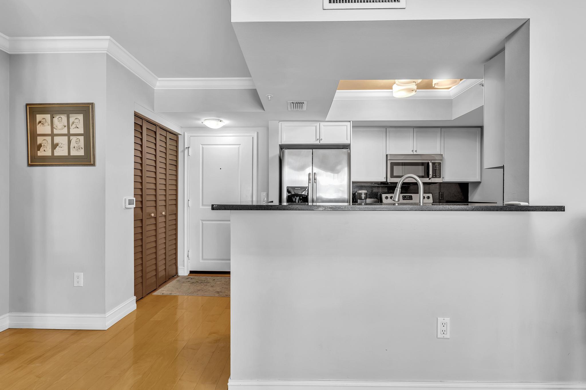 99 Southeast Mizner Boulevard, Unit 637 Boca Raton, FL 33432 - Photo 14 of 58 FPP00106