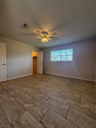 $1,950 | 4327 Townes Forest Road, Friendswood, TX 77546