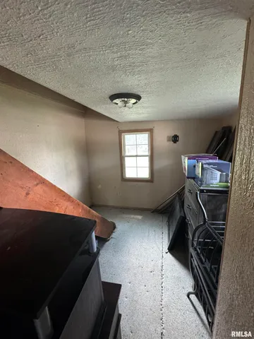 $34,900 | 805 South 10th Street, Monmouth, IL 61462