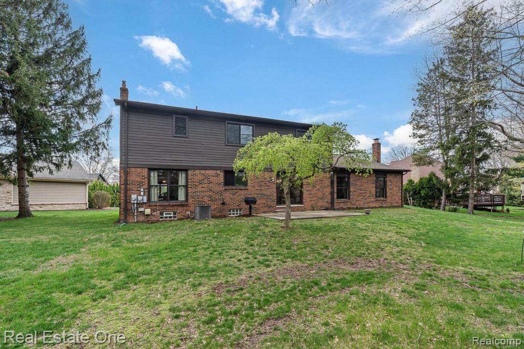1020 Hidden Lane Rochester, MI 48309 - Photo 44 of 50