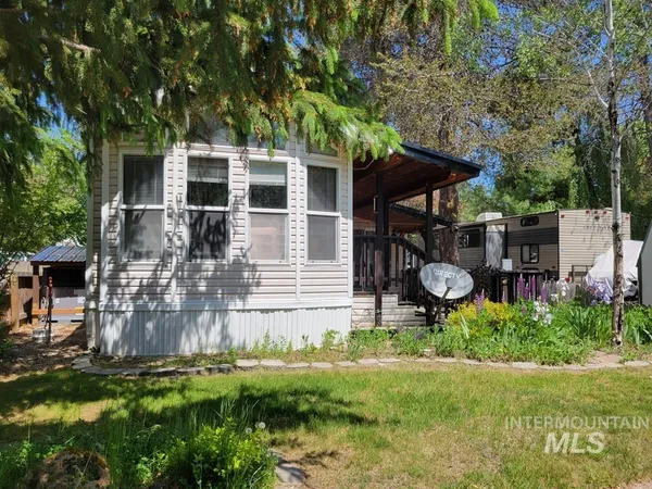 $239,900 | 21 E Street, Cascade, ID 83611