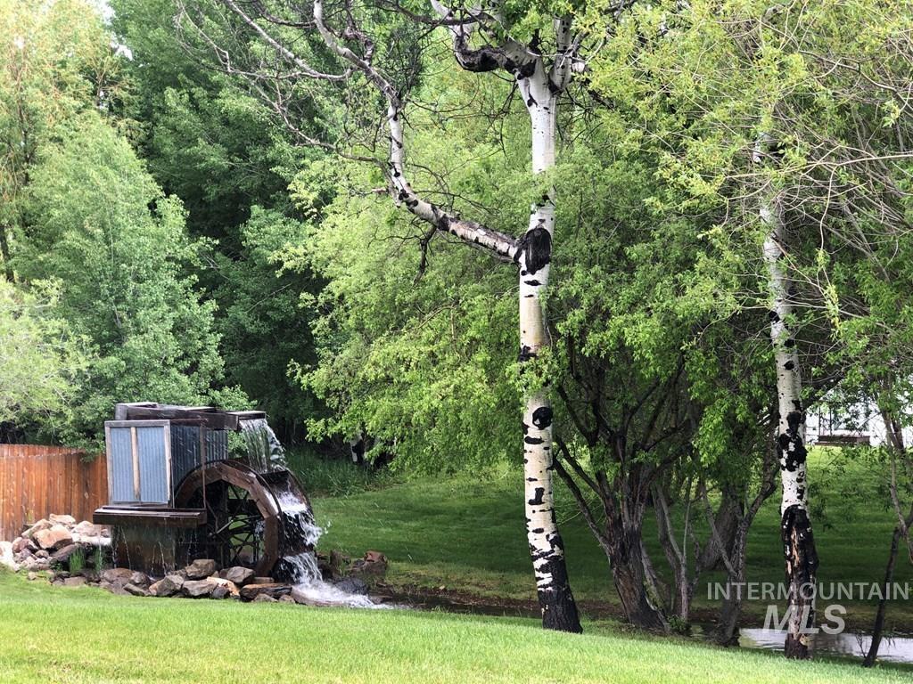 21 E Street Cascade, ID 83611 - Photo 24 of 26 View of yard