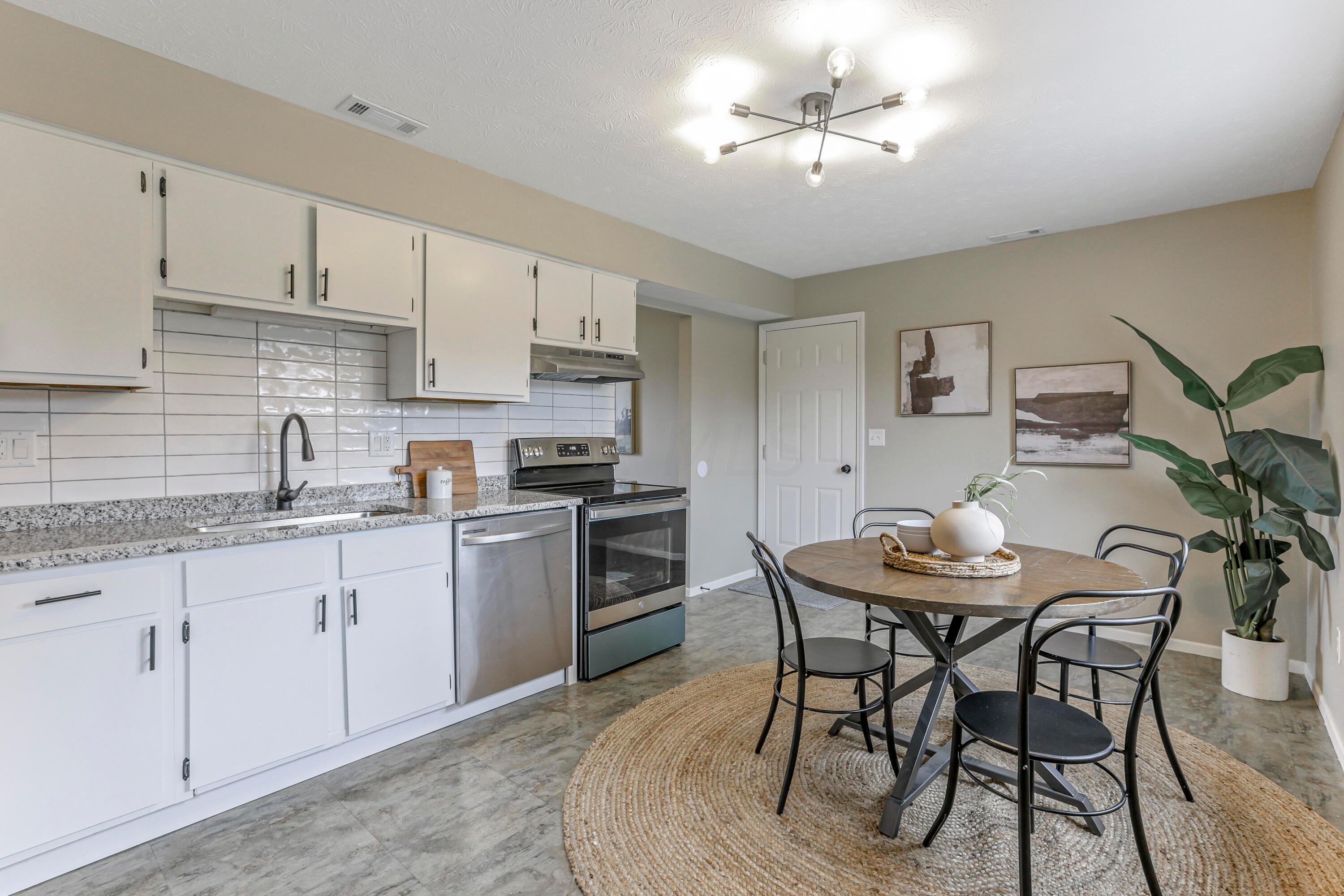 955 Amity Road Galloway, OH 43119 - Photo 13 of 28 Kitchen