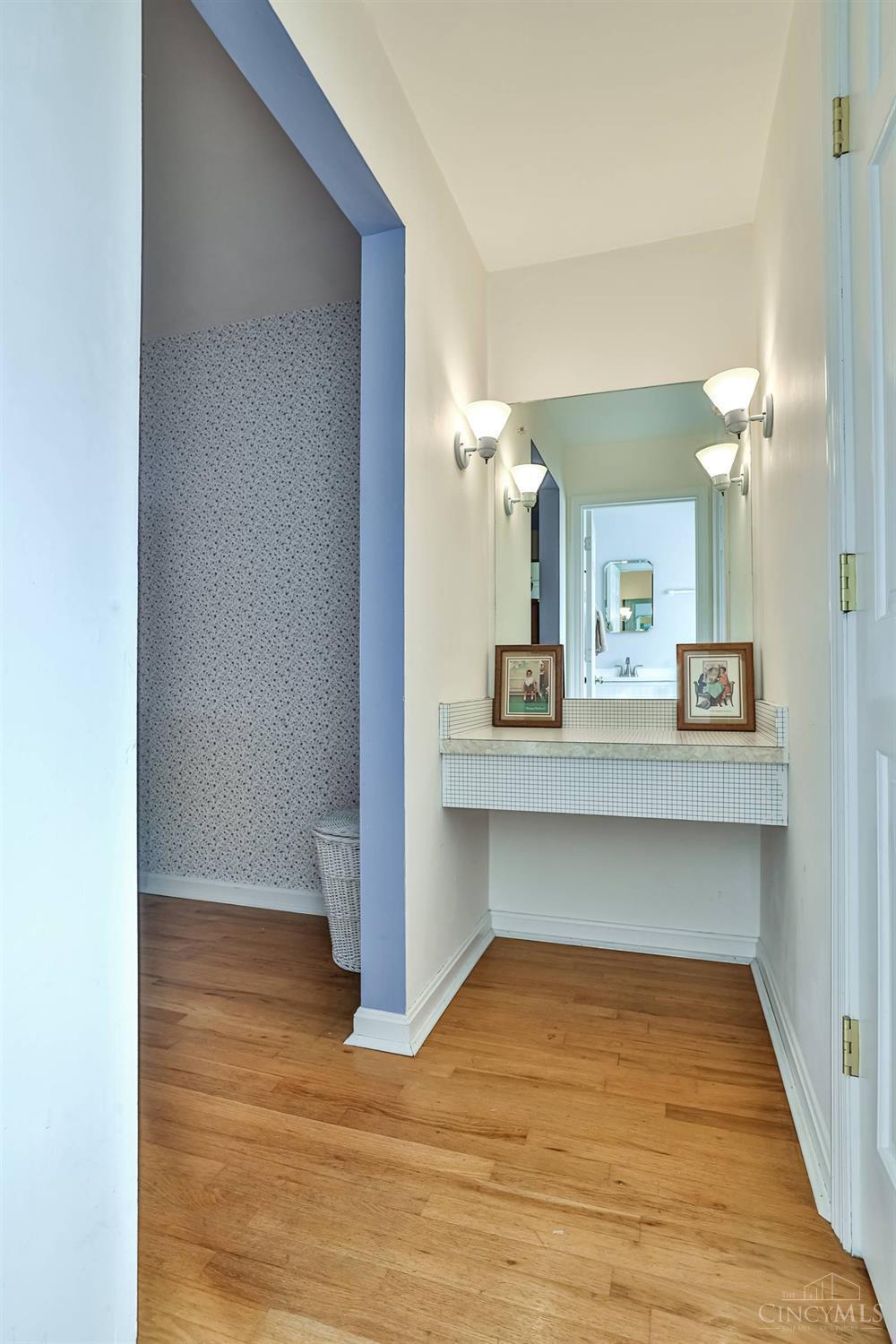 10132 Winstead Lane Cincinnati, OH 45231 - Photo 22 of 39 Gallery Image 22