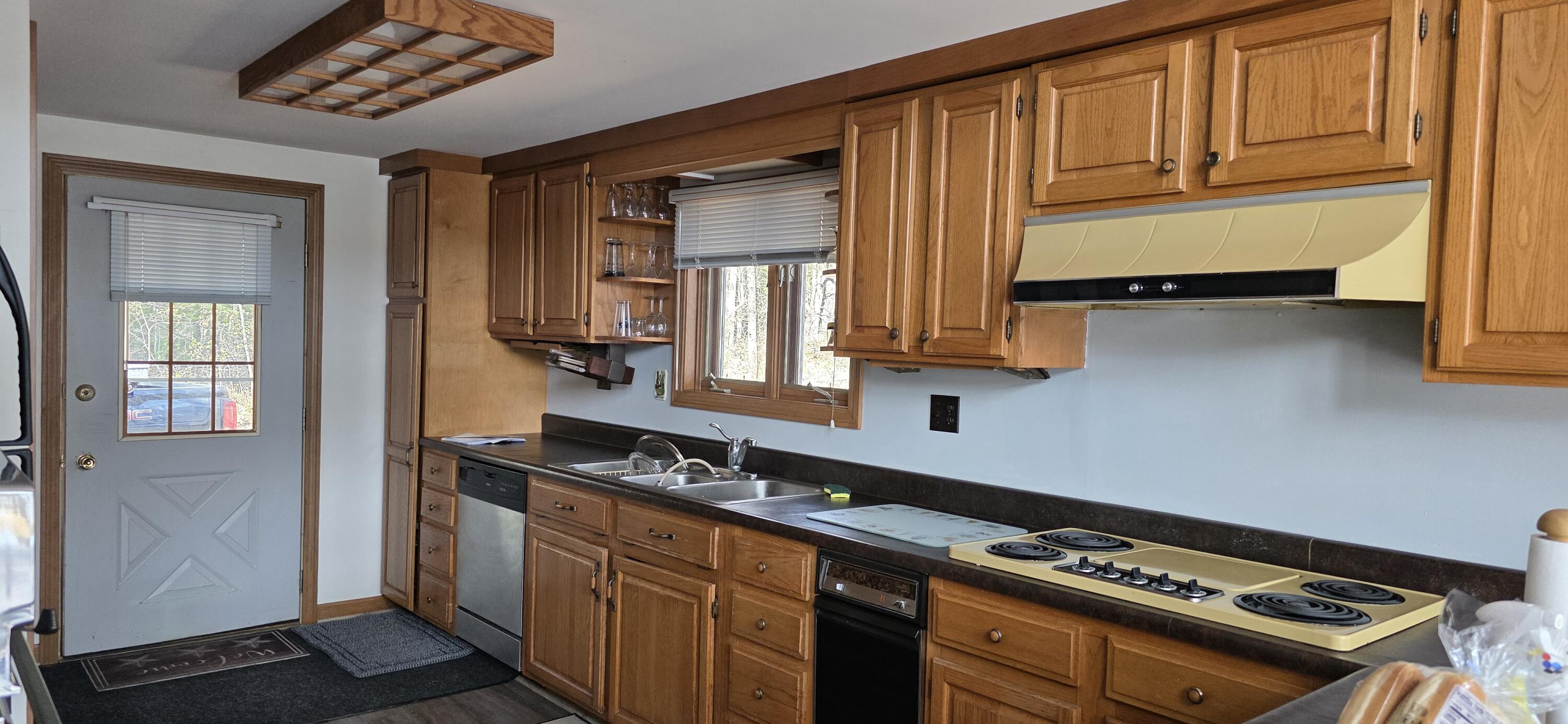 7 Clyde Lane Parsonsfield, ME 04047 - Photo 14 of 25 Kitchen Layout