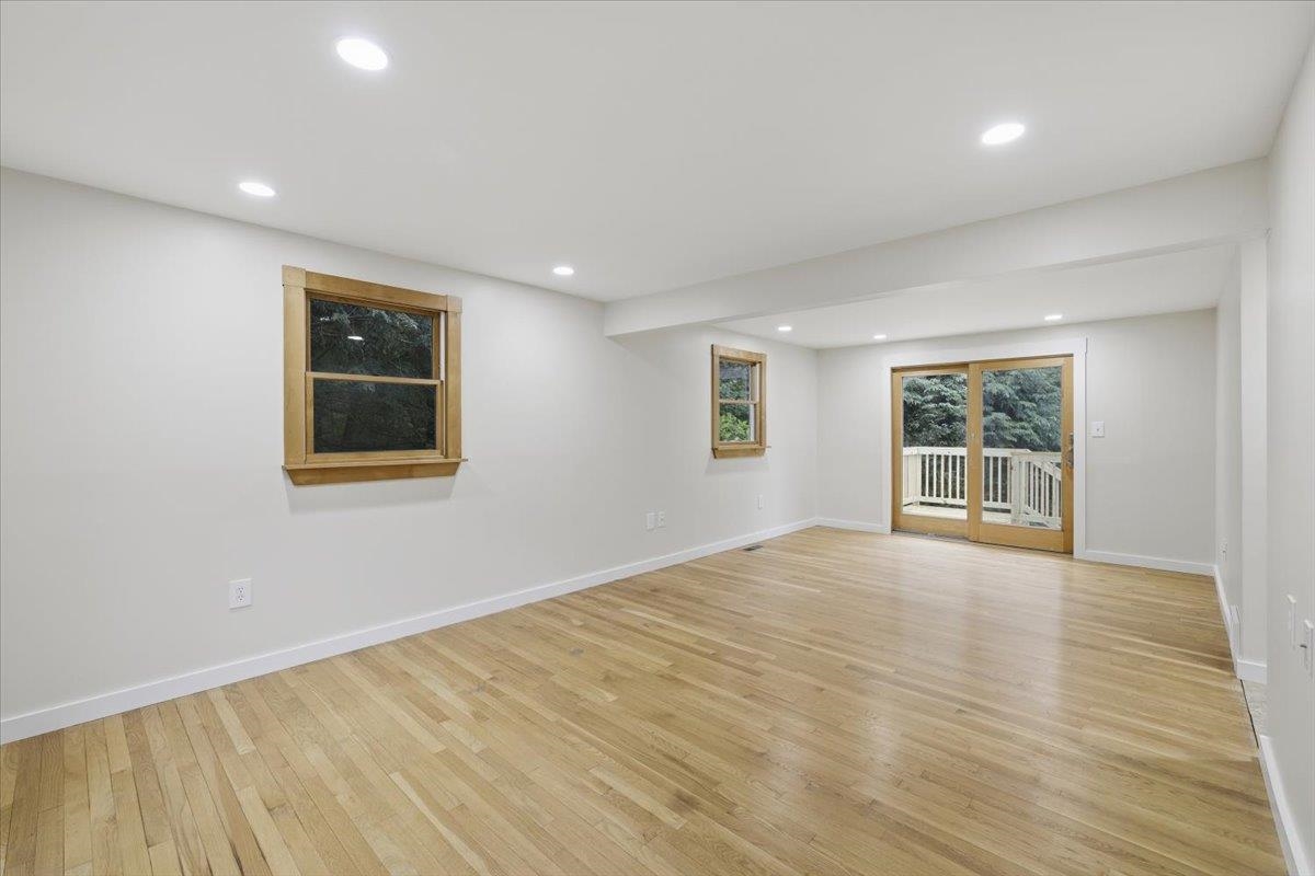 16 Lakeview Way Auburn, NH 03032 - Photo 12 of 45