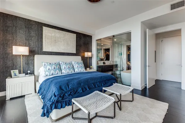$1,475,000 | 3130 North Harwood Street, Unit 801, Dallas, TX 75201