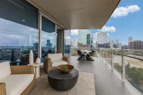 $1,475,000 | 3130 North Harwood Street, Unit 801, Dallas, TX 75201
