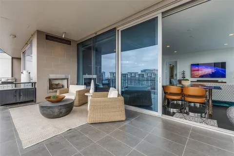 $1,475,000 | 3130 North Harwood Street, Unit 801, Dallas, TX 75201