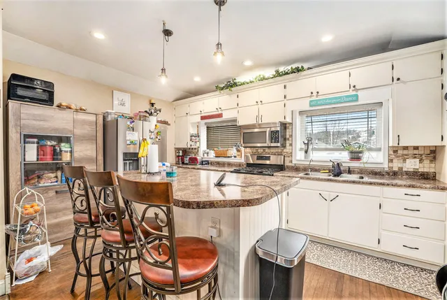 $699,000 | 722 River Road, Otsego, MI 49078