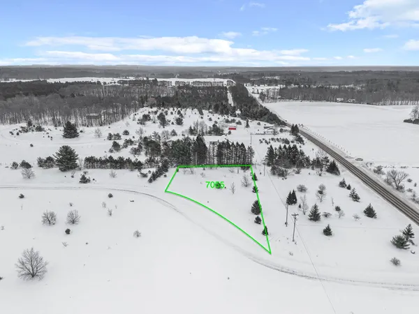 $50,000 | 7055 Misty Lane, Lake Ann, MI 49650