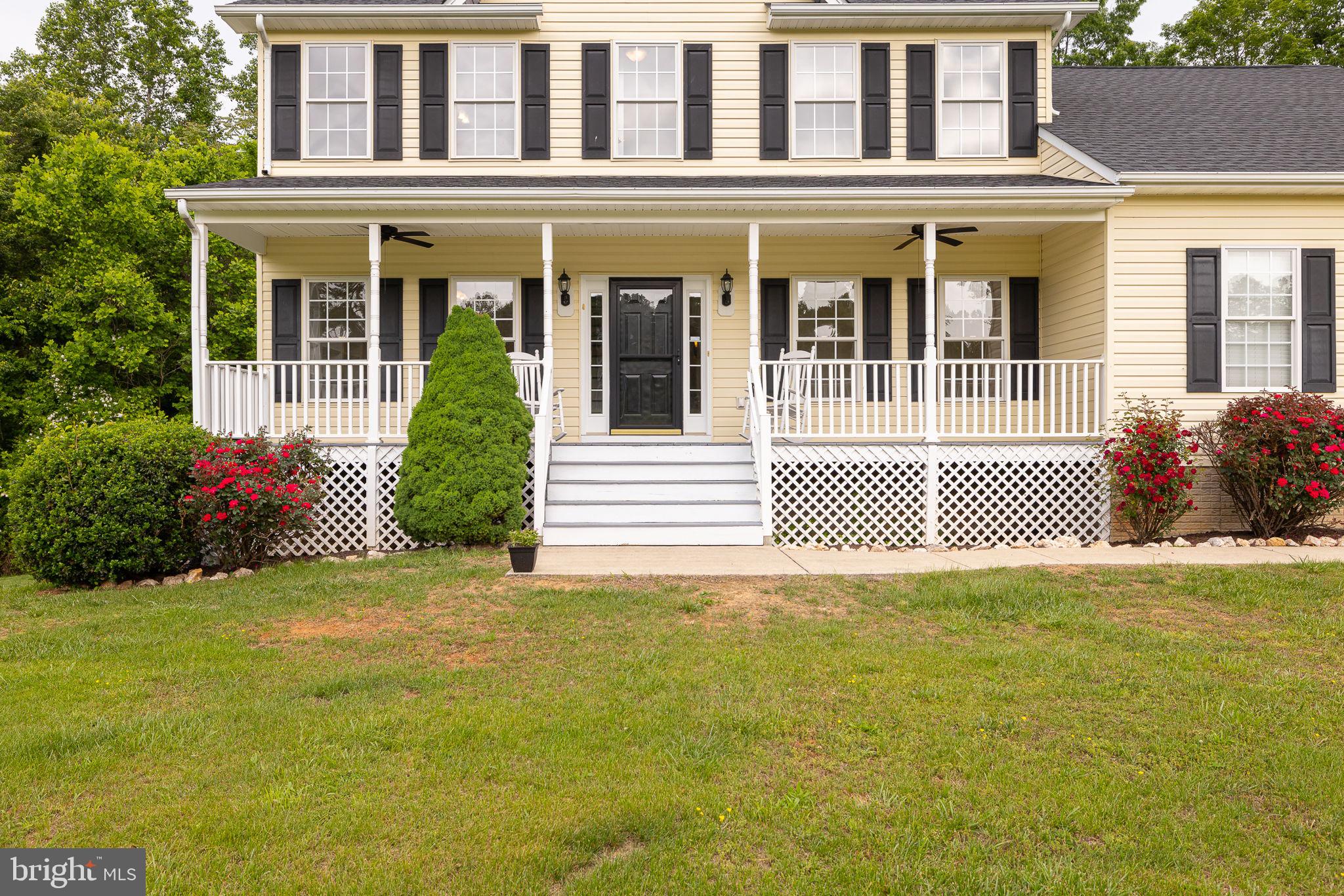 23 Richmond Road Castleton, VA 22716 - Photo 3 of 75 Welcoming Front Porch