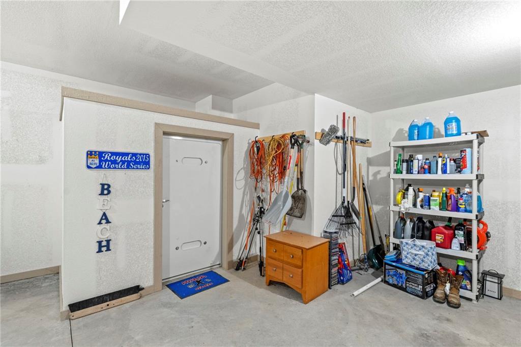 1807 Alpine Drive Pleasant Hill, MO 64080 - Photo 45 of 62