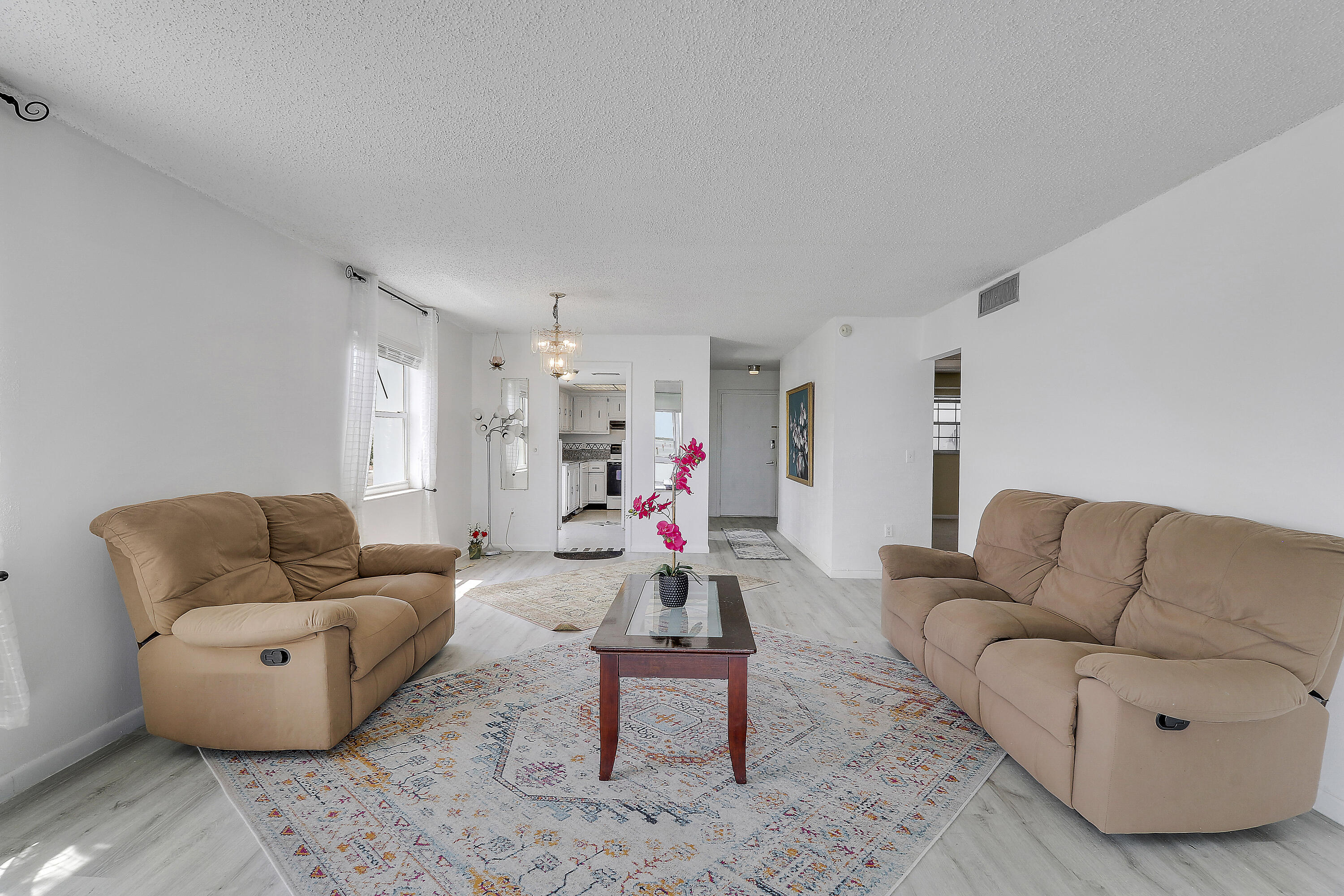 410 Wilma Circle, Unit 308 Riviera Beach, FL 33404 - Photo 31 of 37 House 1-19