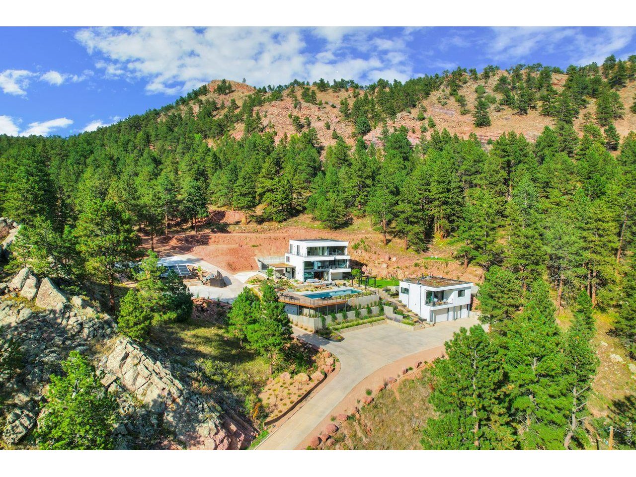 228 Lion Point Boulder, CO 80302 - Photo 6 of 50