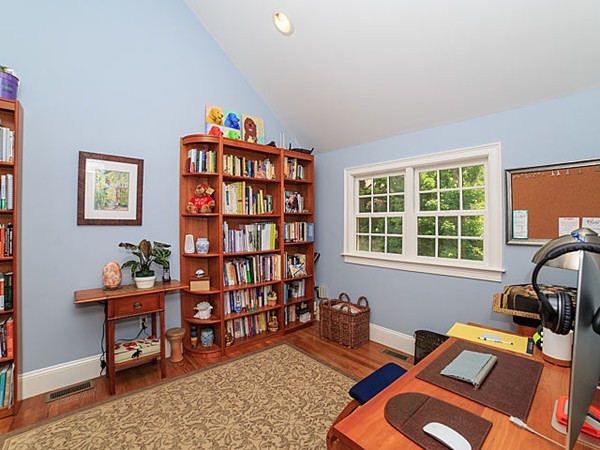 15 Burrage Road Newton, MA 02459 - Photo 11 of 26 Gallery Image 11