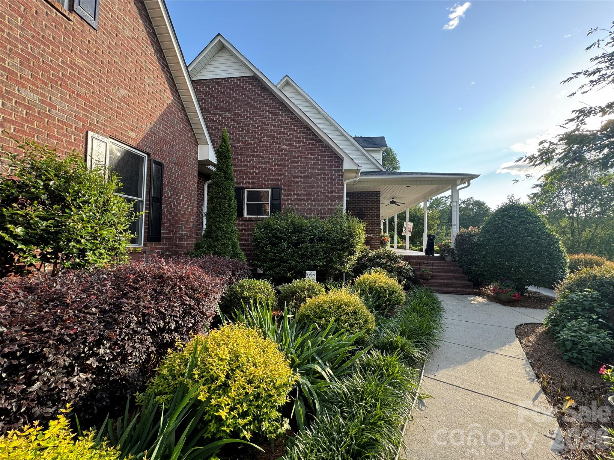 1011 Ratchford Road York, SC 29745 - Photo 4 of 35