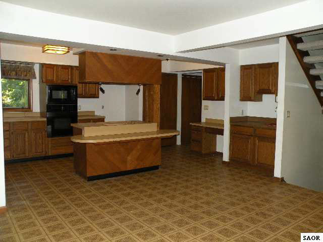 5520 County Line Road Durand, MI 48429 - Photo 3 of 8 43666-2.JPG
