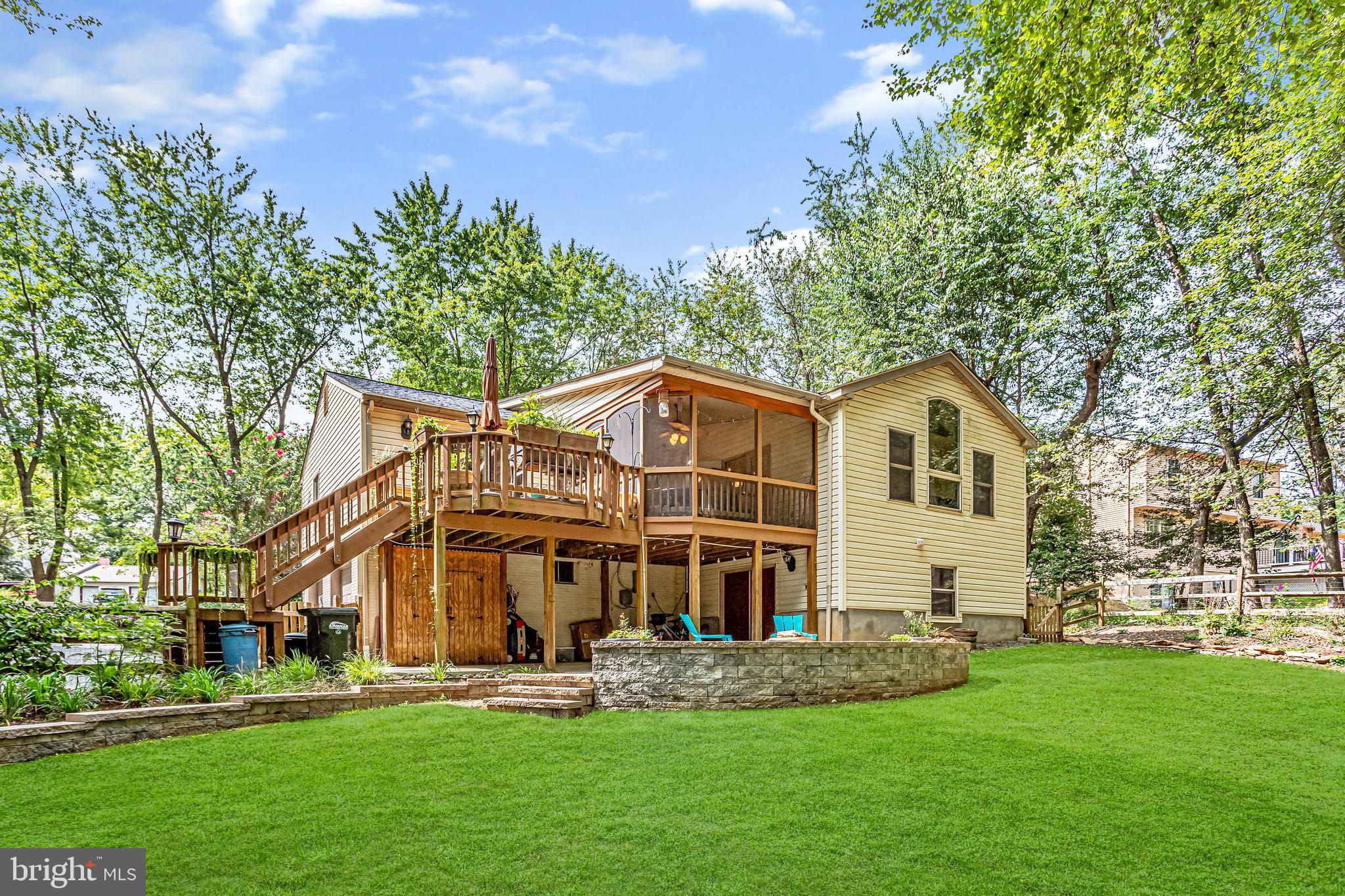 1821 Post Oak Trail Reston, VA 20191 - Photo 14 of 47