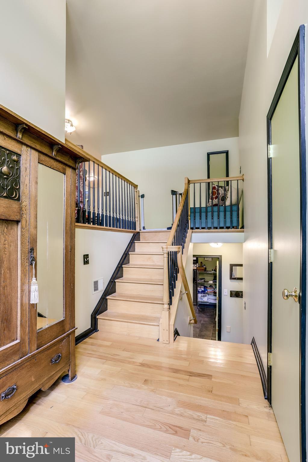 1821 Post Oak Trail Reston, VA 20191 - Photo 15 of 47