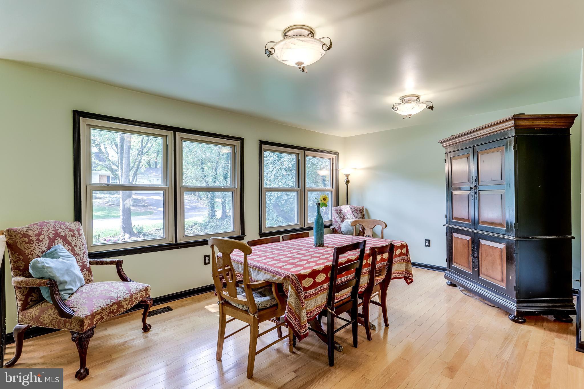 1821 Post Oak Trail Reston, VA 20191 - Photo 17 of 47