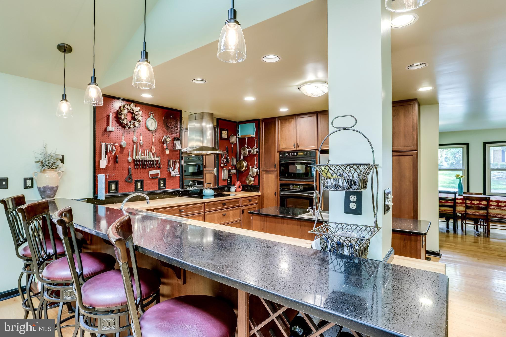 1821 Post Oak Trail Reston, VA 20191 - Photo 24 of 47