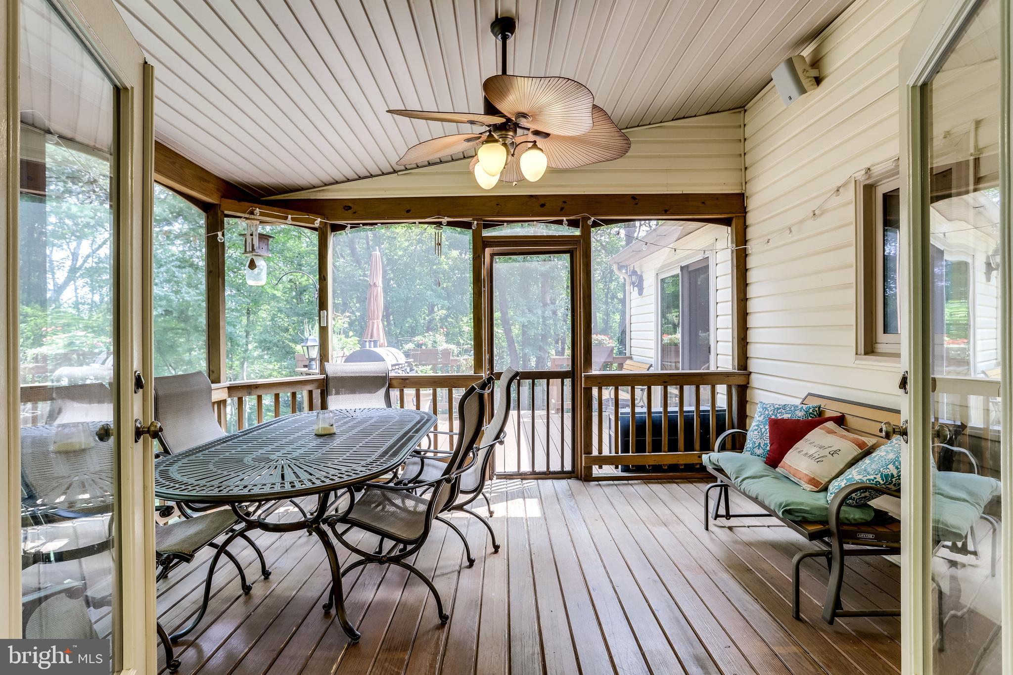 1821 Post Oak Trail Reston, VA 20191 - Photo 30 of 47