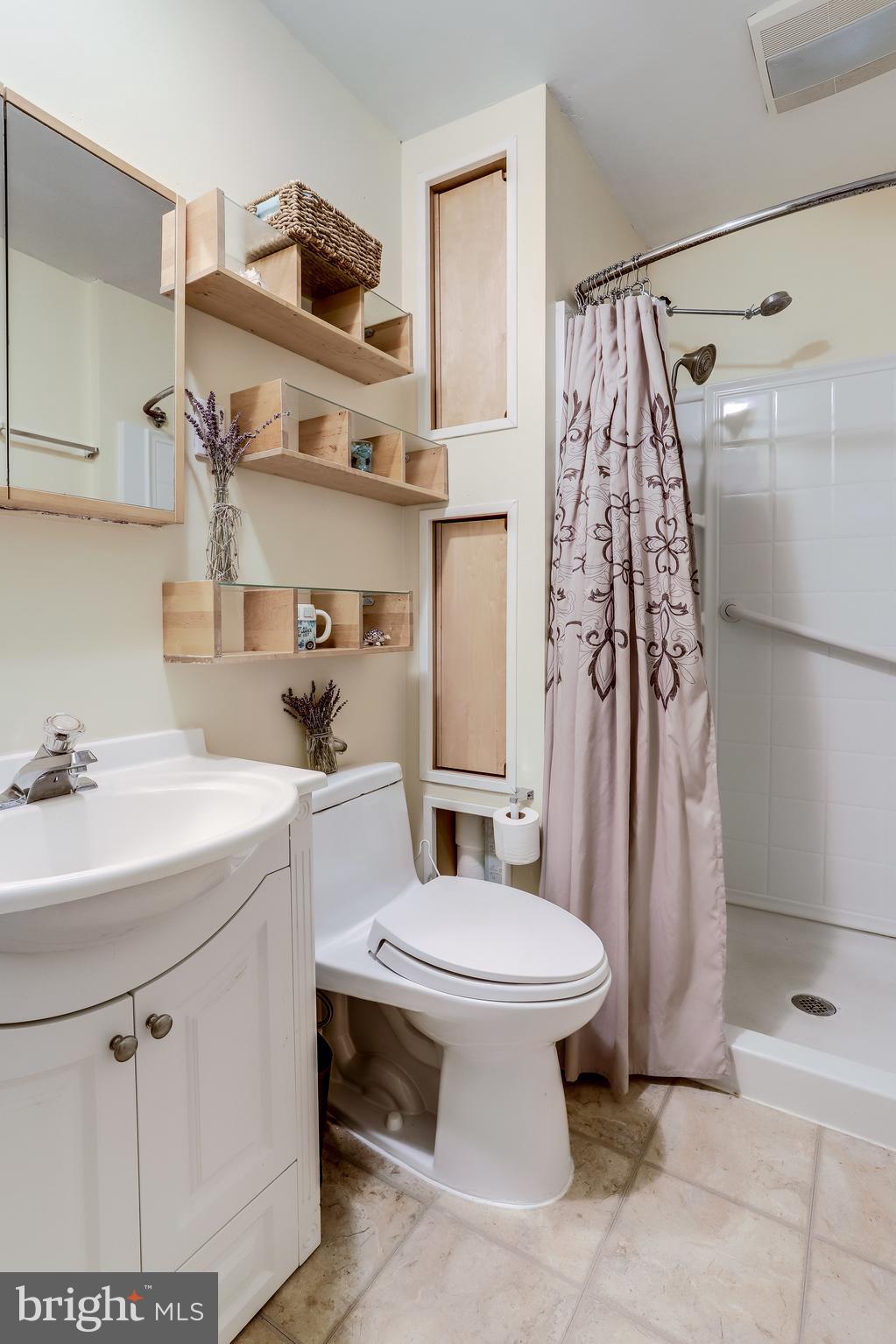1821 Post Oak Trail Reston, VA 20191 - Photo 33 of 47