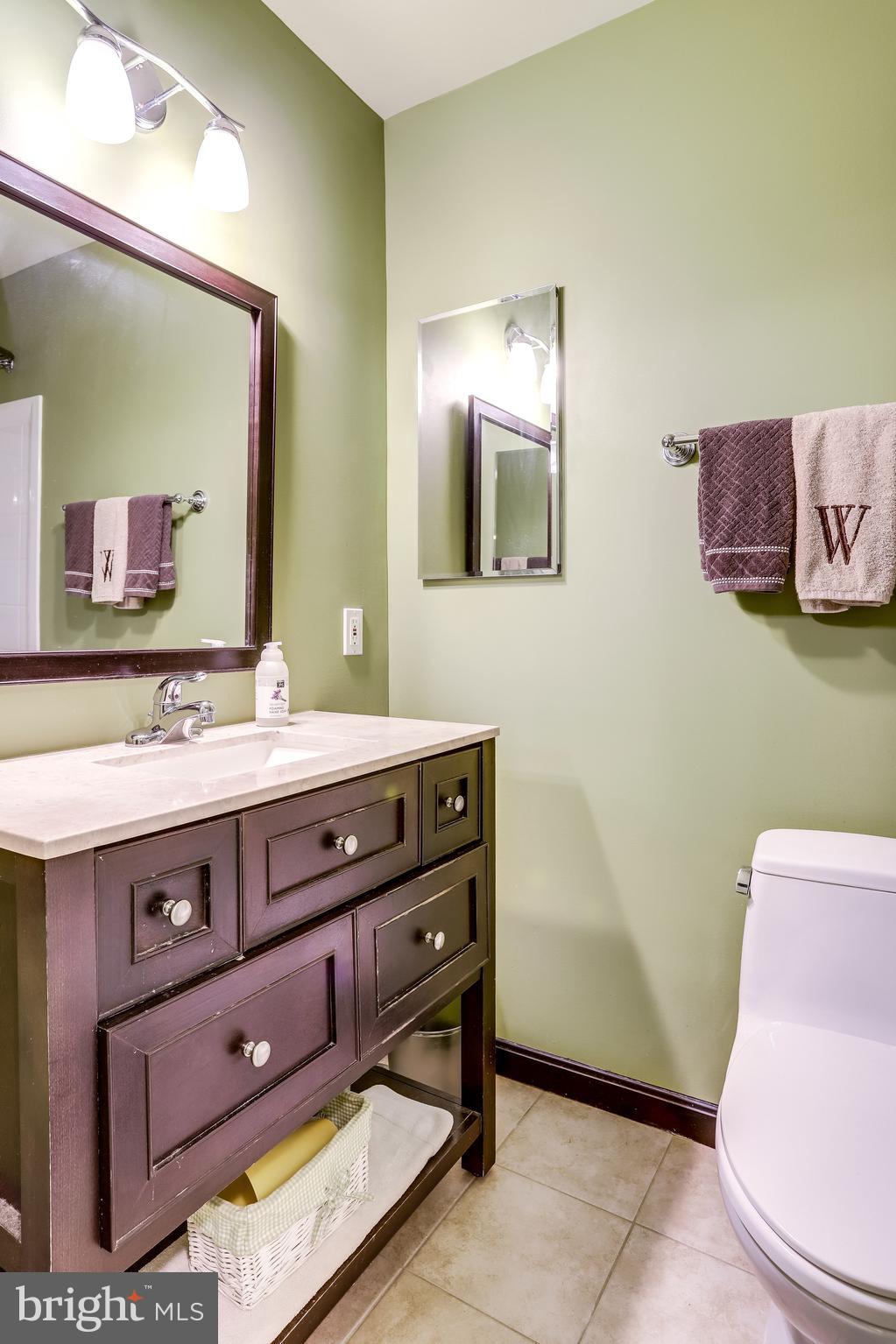 1821 Post Oak Trail Reston, VA 20191 - Photo 36 of 47
