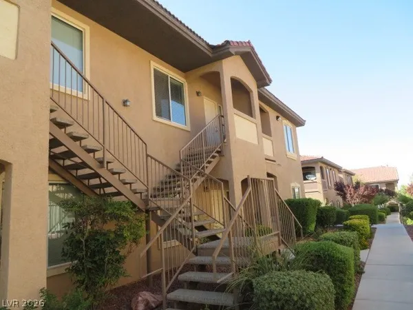 $1,650 | 2305 West Horizon Ridge Parkway, Unit 1024, Henderson, NV 89052