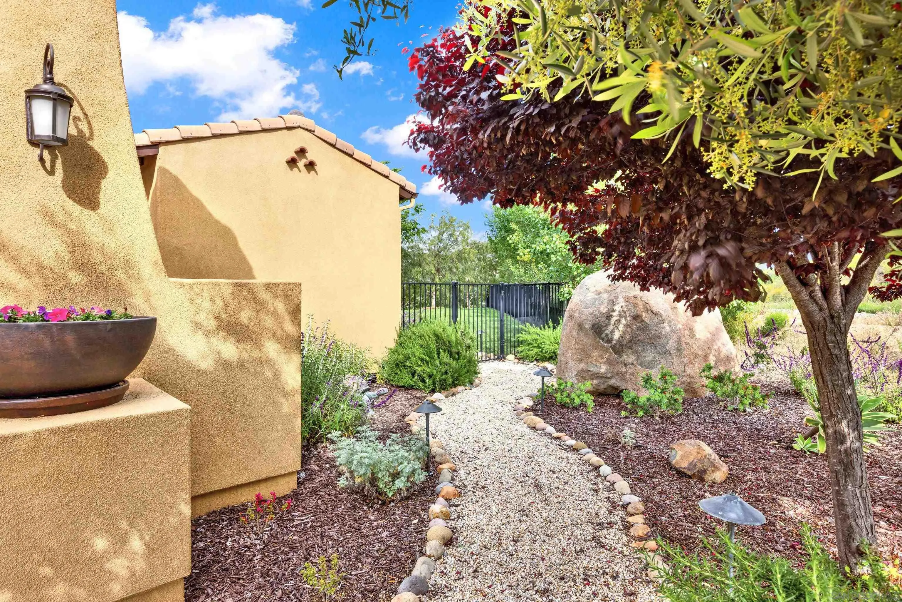 12884 Vineyard Crest Place Lakeside, CA 92040 - Photo 46 of 53 a view of a outdoor space