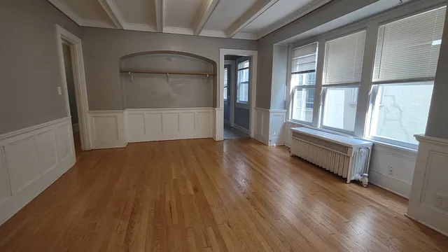 $1,850 | 3038 North Farwell Avenue, Milwaukee, WI 53211