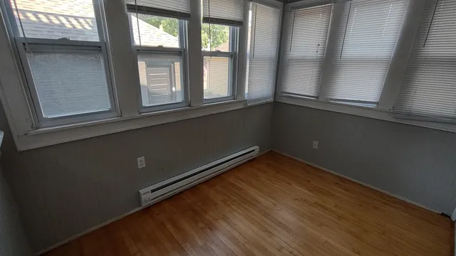 $1,850 | 3038 North Farwell Avenue, Milwaukee, WI 53211