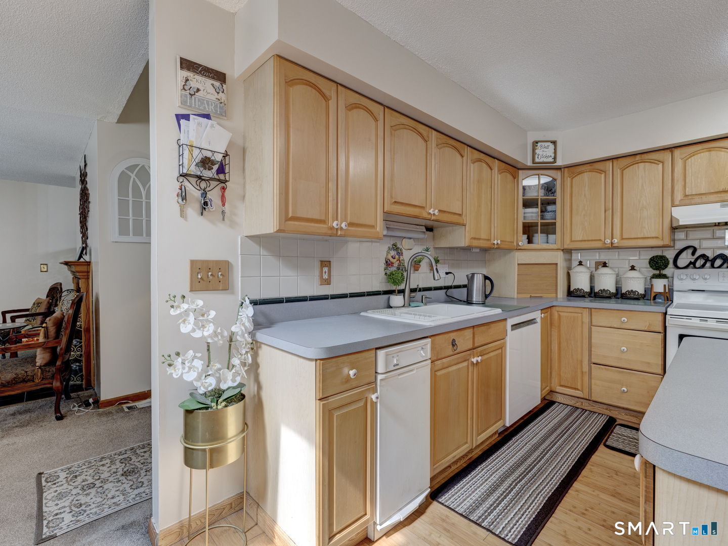 300 Hilltop Road Watertown, CT 06779 - Photo 14 of 39