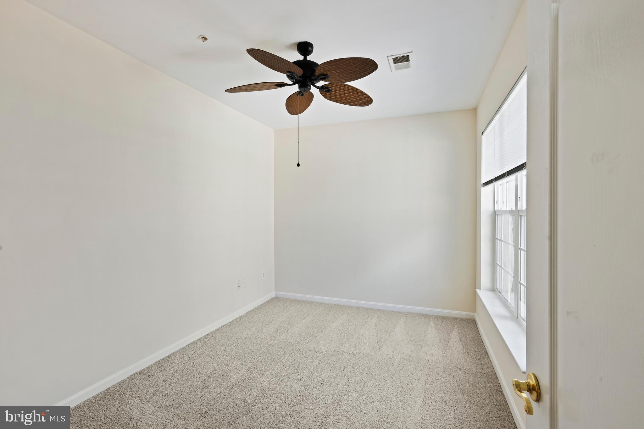 7315 Brookview Road, Unit 407 Elkridge, MD 21075 - Photo 23 of 33 a view of room with a ceiling fan