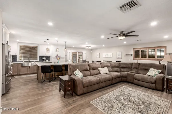 $365,000 | 4208 North 79th Avenue, Phoenix, AZ 85033