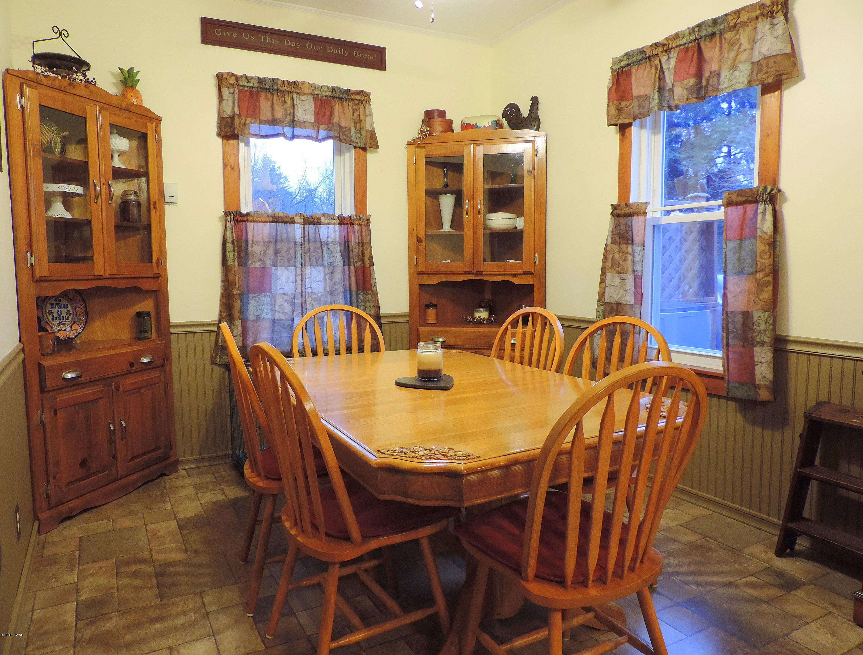 212 Ridge Avenue Hawley, PA 18428 - Photo 5 of 42 Eat In Kitchen