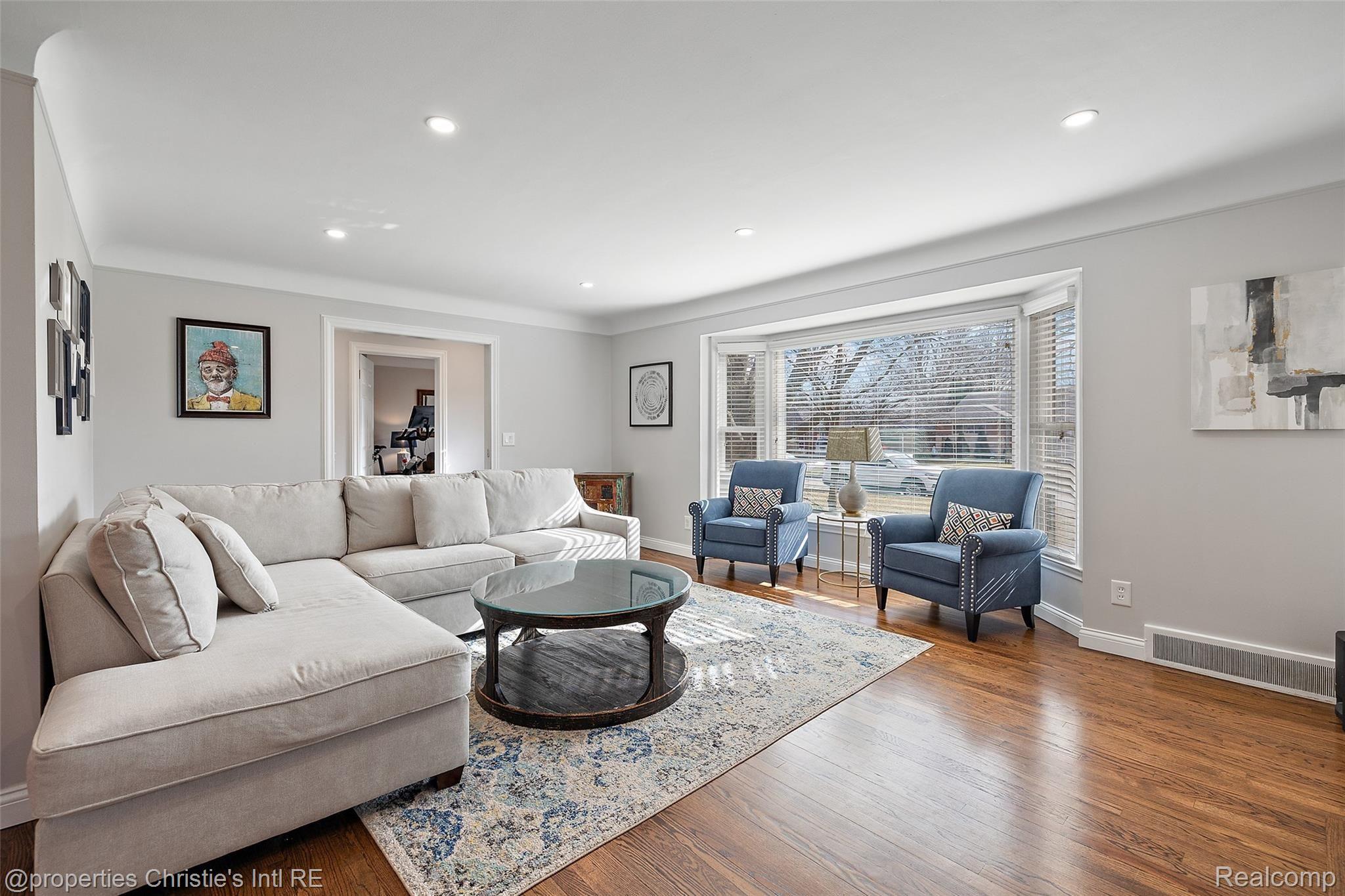 540 Shoreham Road Grosse Pointe, MI 48236 - Photo 11 of 44 540 Shoreham Rd-21.jpg