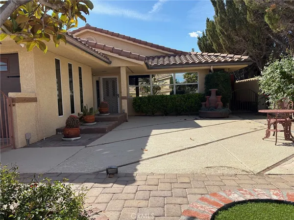 $410,000 | 14695 Greenbriar Drive, Helendale, CA 92342