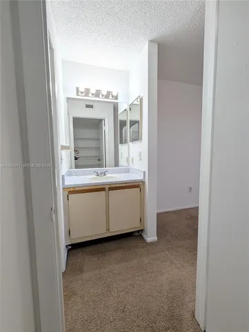 $1,600 | 4521 West McNab Road, Unit 21, Pompano Beach, FL 33069