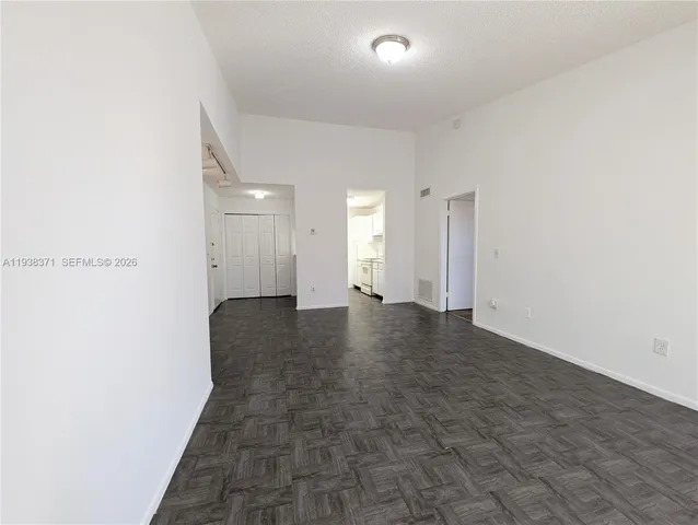 $1,600 | 4521 West McNab Road, Unit 21, Pompano Beach, FL 33069