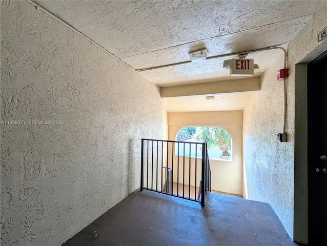 $1,600 | 4521 West McNab Road, Unit 21, Pompano Beach, FL 33069