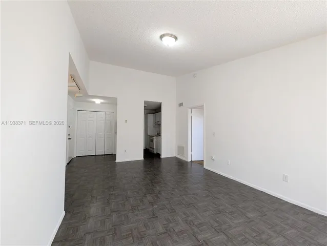 $1,600 | 4521 West McNab Road, Unit 21, Pompano Beach, FL 33069